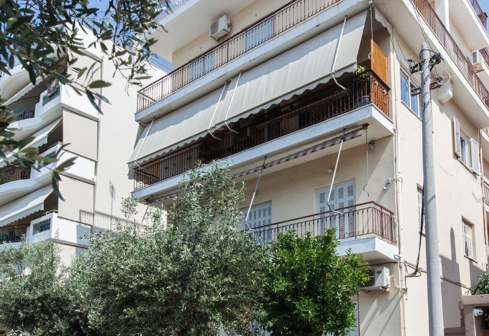 Spacious New Apt w View in Agia Varvara - Housity