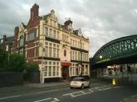 The Crown Hotel Hotels in Stoke-on-Trent