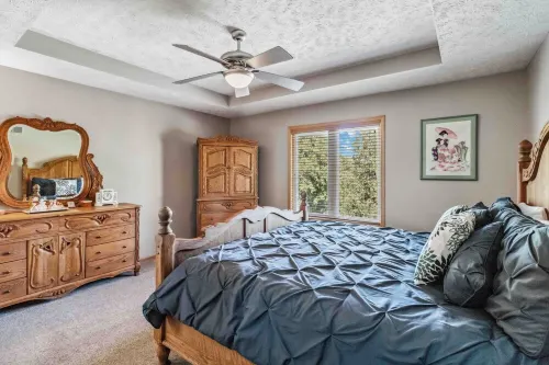 Charming 2-bedroom house in lovely Omaha with AC, WiFi. Hotel a Sarpy County