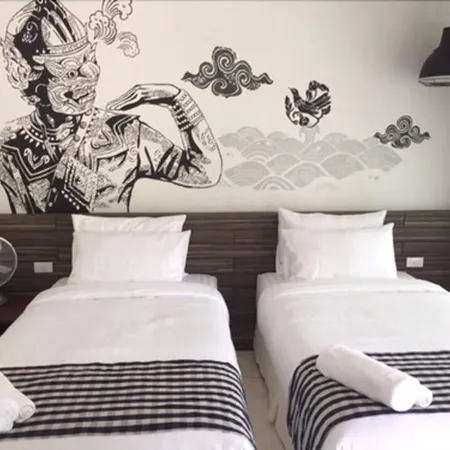Koh Ngai Paradise Beach Resort