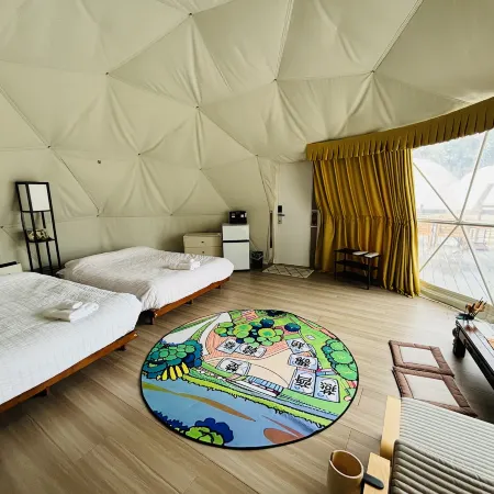 Kingdom Glamping Resort