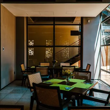 Flamboyan Hotel & Residences