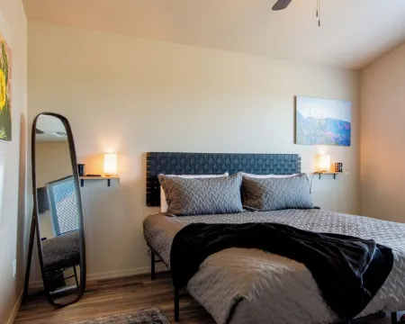 Winery Cottage Near Sedona • Sauna • Hot Tub • Views Hotels in Cornville
