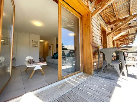 Apartment La Joue du Loup 4 people at the foot of the slopes Отели в г. Сент-Этьен-ан-Деволюи