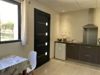 Casa ind'é noi: garden-level air-conditioned studio with parking space