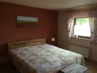 Quiet, large vacation apartment with 92 m2 for rent Hotel a Carpin