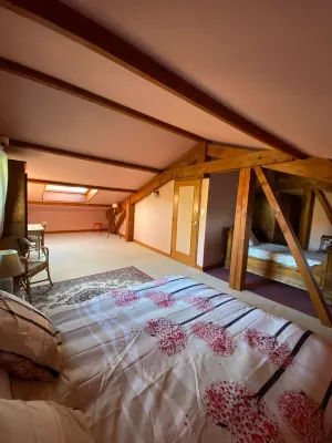 House for 2 to 12 people, residential area