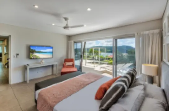 Paradise@Peninsula Hamilton Island Hotels in 