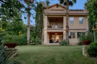 Spacious house with beautiful Lake Travis views!! Hotels near Oasis Texas balcony view