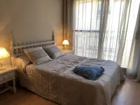 COZY APARTMENT WITH BALCONY WITH SEA VIEWS, 50M FROM THE BEACH + WIFI
