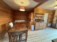 Fully equipped seaside villa (bikes, books, games etc.. and cottage