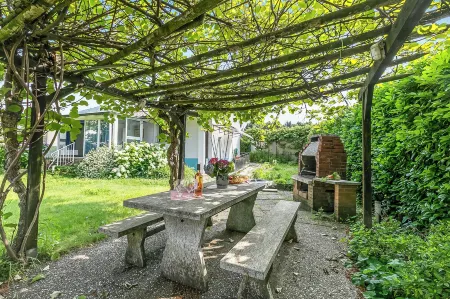 Villa Anita - Happy Rentals Отели рядом с достопримечательностью «Alprose Chocolate Museum»