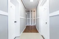 8035-Walk to Mayo-Chic and Luxury 1Br Apt