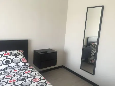 Apartment in closed condominium with swimming pool - Azurara Отели рядом с достопримечательностью «Praça D. João II»