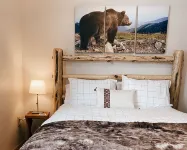 Big Sky Condo - Walk to Restaurants/Shops/Shuttle