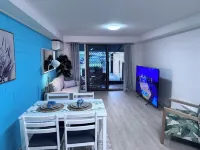 The Love Shack on Queen St Bongaree Hotels in Bongaree