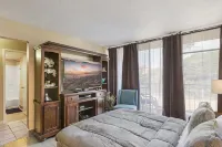 Across from Beach Walk to Shops and Restaurant Beautiful 3Bd 3BTH Condo Kihei