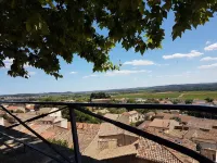 Spacious duplex historic center Hotels in Murviel-les-Beziers