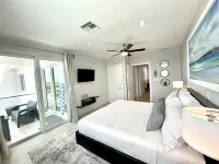 PRIVATE PENTHOUSE VIEWS on the TOP/5th FLOOR!! 2 Bedroom Condo at SUNSET CARIBE!