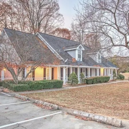 Family GA Horse Park Home, Sleeps 5