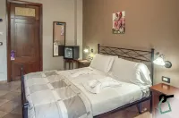HOTIDAY Room Collection - Massa Alta Hotels in Massa Marittima
