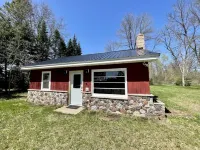 Cozy Cabin in Crivitz