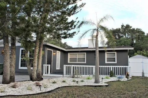 NEW !! Sarasota House w HEATED Pool 3 bed/3 bath plus bonus room w futon