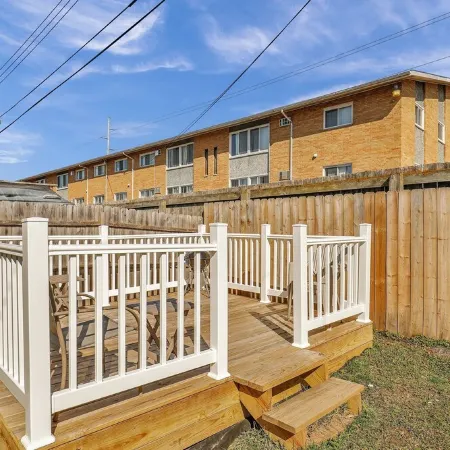 5 Bedroom 7 Beds Cozy and Spacious Home