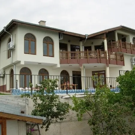 5 Star Luxury Villa - Large Private Pool - Spacious Rooms - Panoramic Sea Views
