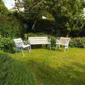 Smart barn conversion. Perfect touring  location, for beaches, moors & Cornwall Hotel Exterior