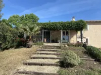 Quiet villa 6 persons with swimming pool