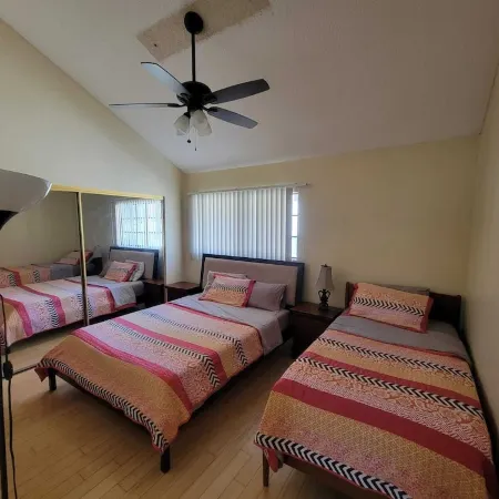 Charming 3-bedroom Condo w/ Patio - Cal Tech Area