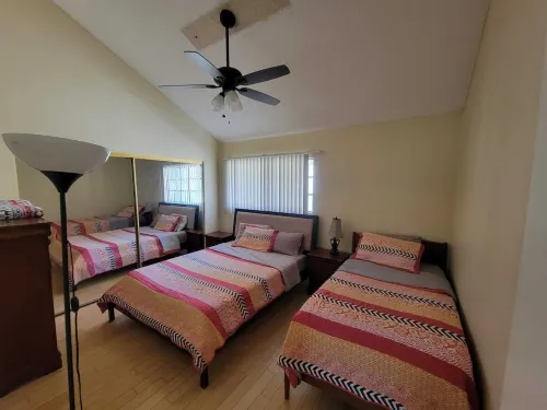 Charming 3-bedroom Condo w/ Patio - Cal Tech Area - balcony