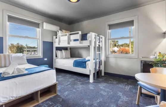 傑斯蒙丹尼酒店