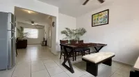 Casita Mora - Renovated house 3BR/4BA/AC