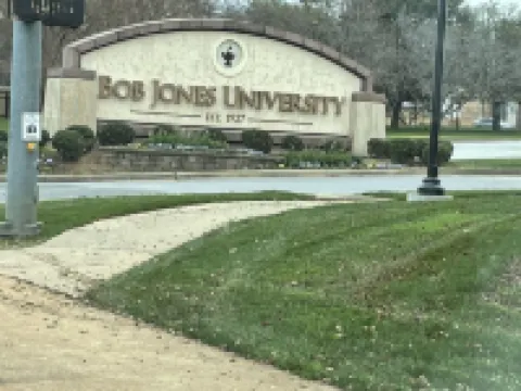 Urban Respite minutes from downtown Greenville, SC 帕克酒店