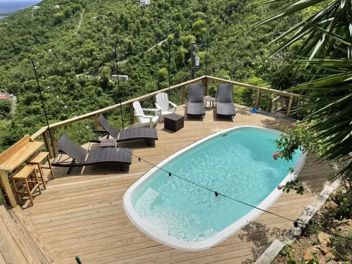 Now with solar!! Gorgeous Views From Every Room, Pool, AC, Caribbean Breezes