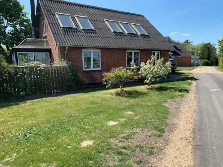 Very popular house with a wonderful location on a child-friendly beach.