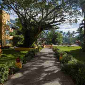 Beautiful 2 BR condo, pool, tenis court on Palma Real golf course Hotel Exterior