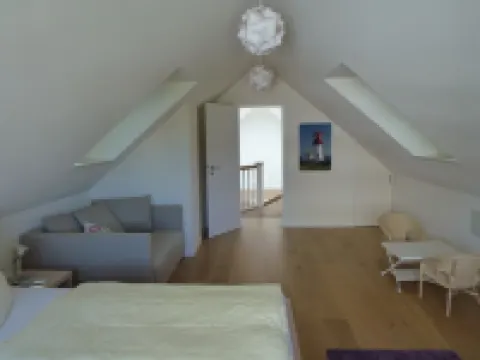 Captain’s Home. Exclusive loft apartment, offers 144 square meters, with a fireplace.