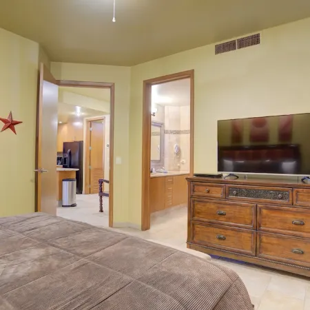 GroundFloor Las Palomas  1.5 Bedroom Phase2  No stairs/elevators/Free bunk room