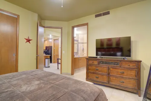 GroundFloor Las Palomas  1.5 Bedroom Phase2  No stairs/elevators/Free bunk room