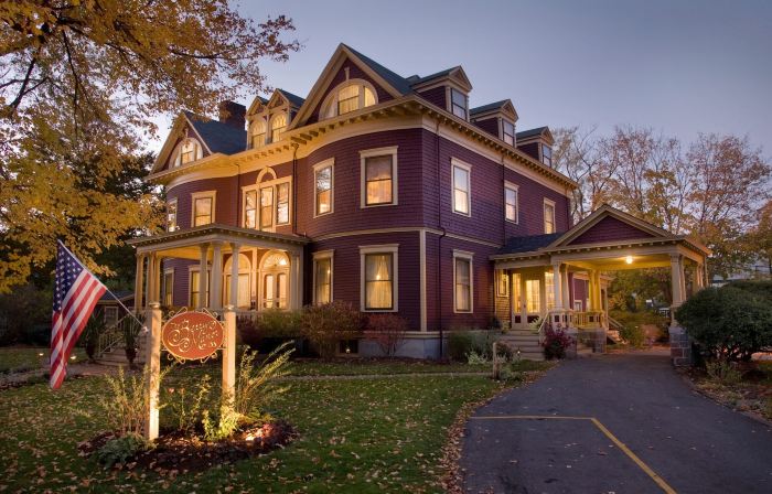 Berry Manor Inn
