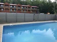 Moose Mountain Inn Hotels in Greenville