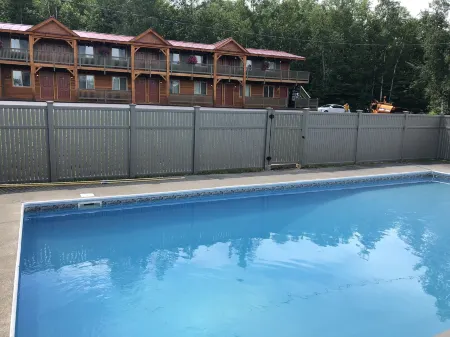 Moose Mountain Inn