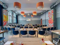 Stayokay Hostel Amsterdam Oost Hotels near AMOLF