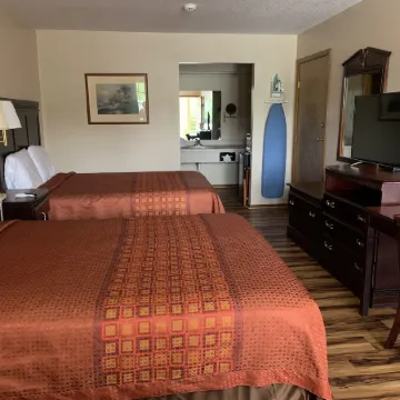 Riverwood Inn