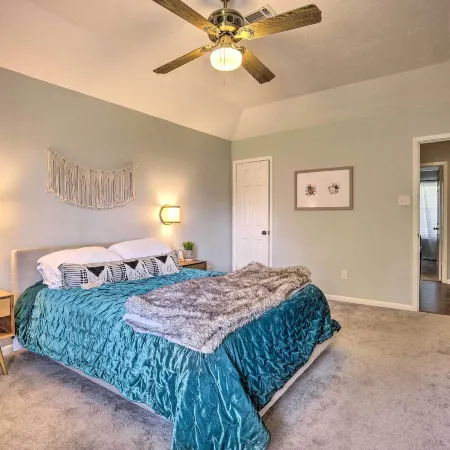 Pet-Friendly Bryan Home < 5 Mi to Texas A & M!
