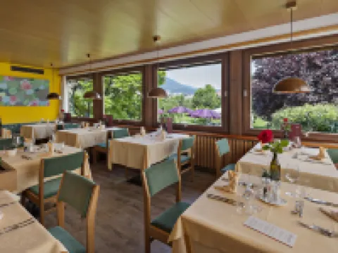 安格堡布魯蒙酒店 阿皮亞諾蘇拉斯特拉達德爾維諾酒店