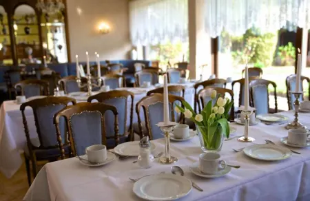 Hotel Garni Geisler Отели рядом с достопримечательностью «Зоопарк Рольфс Штрайхель»